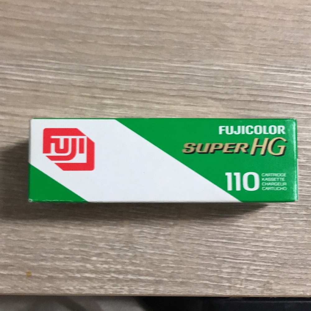 Fujicolor Super HG 24 Exposures 13x17mm Film CN 110 Expired 1994-3 Sealed - Picture 3 of 4